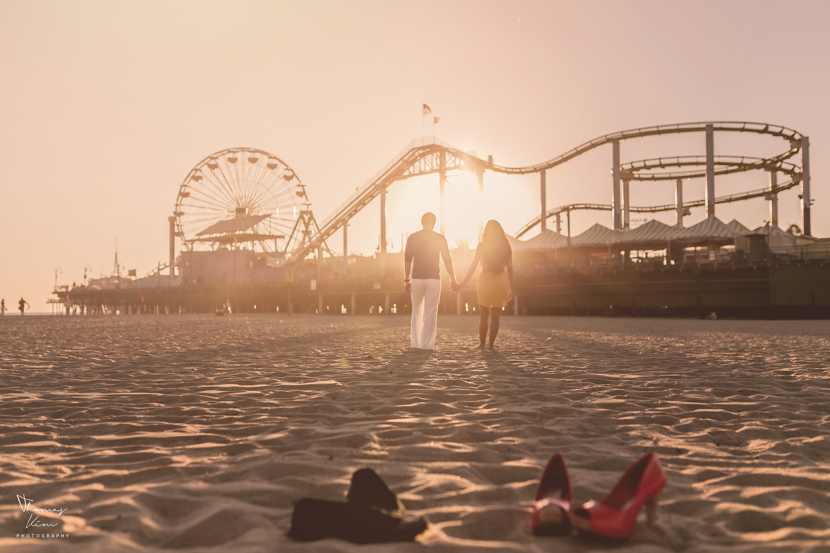 A couple getting married on a Los Angeles beach.