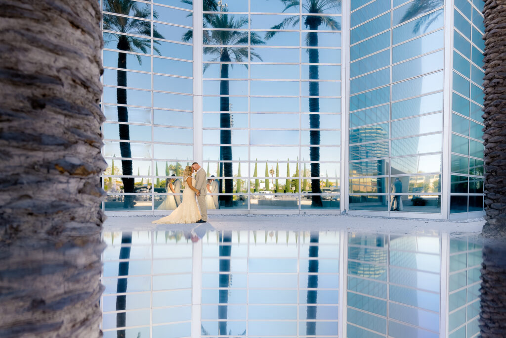 ThomasKim_photography A bride and groom